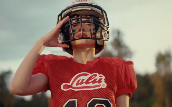 LULÚ //  Destápate